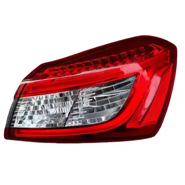 Cum sunt selectate piesele de caroserie pentru Maserati pentru diferite modele?